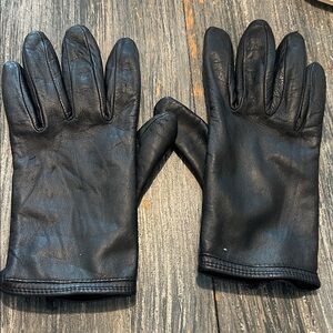 Women’s Classic Black Leather Gloves Charter Club